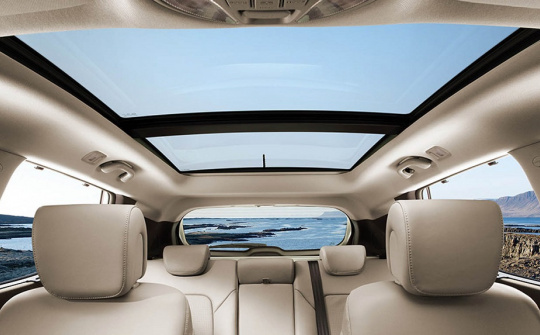 Những công dụng tuyệt vời của cửa sổ trời ô tô mà có thể bạn chưa biết