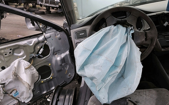Takata làm giả dữ liệu thử nghiệm dây an toàn