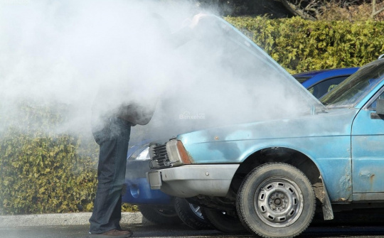 Nguyên nhân và cách khắc phục động cơ ô tô quá nhiệt