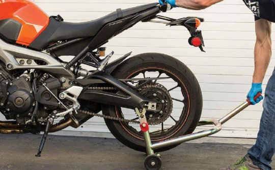 Cách chăm sóc xe phân khối lớn mùa dịch