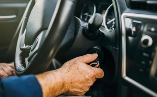 Nguyên nhân khiến động cơ khởi động được nhưng tắt lịm sau ít phút