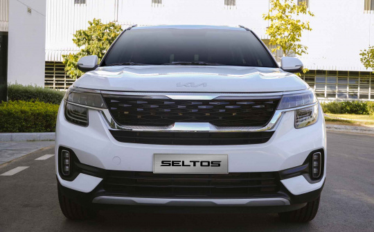 Kia Seltos có phiên bản nâng cấp: Logo mới, thêm trang bị và giá bán tăng nhẹ