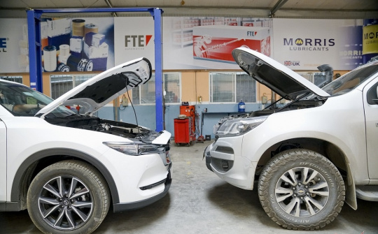 Cách nối hai bình ắc quy khi xe hết bình