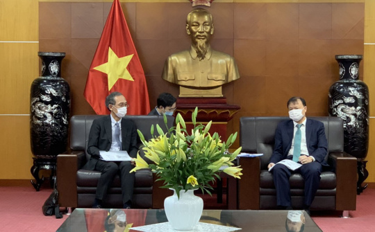 Toyota Việt Nam có cuộc gặp với đại diện Bộ Công Thương