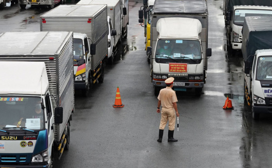 Không ban hành “giấy phép con” làm cản trở lưu thông hàng hóa