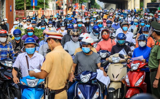 Hình ảnh tại Cầu Diễn (Hà Nội) sáng 6/9