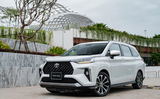 Veloz Cross, Vios, Corolla Cross nằm top 10, doanh số Toyota tháng 7 tăng vọt