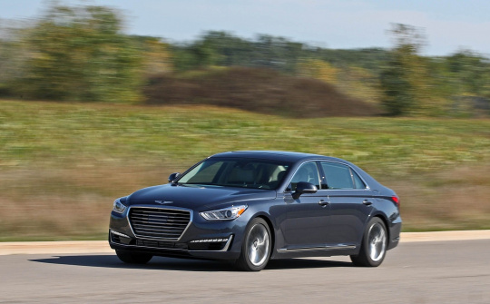 Lái xe đi chơi dịp Tết, tài xế thường mắc những sai lầm gì?