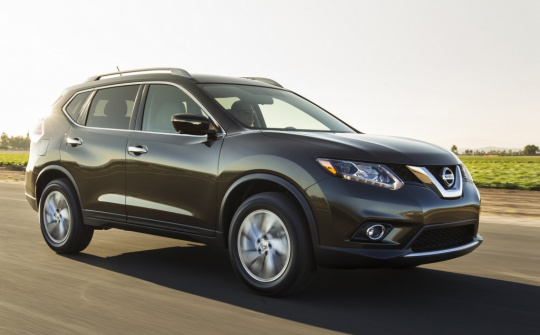Hàng trăm nghìn xe Nissan bị triệu hồi do nguy cơ cháy