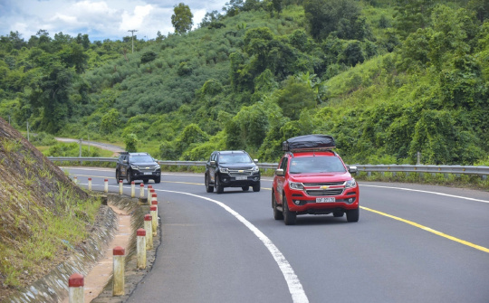 Lái xe dịp Tết cần lưu ý một số điều kiêng kị để gặp may mắn