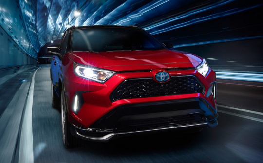 Sau 90 năm, Toyota vượt GM trở thành nhà sản xuất ô tô bán chạy nhất tại Mỹ năm 2021