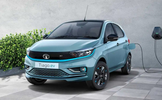 Xe điện Tata Tiago EV giá chỉ 10.000 USD