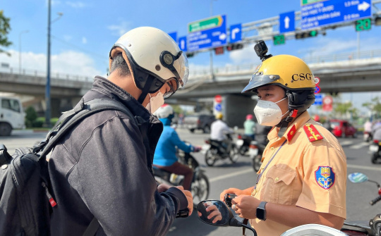 Tài xế mắc lỗi chạy xe quá tốc độ cần lưu ý điều gì?