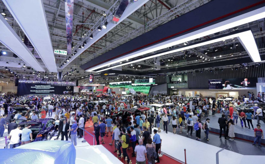 Vietnam Motor Show 2022 - "Kẻ thèm, người chê"