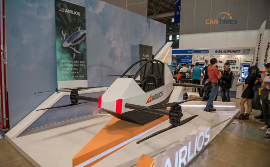 Phương tiện bay cá nhân xuất hiện tại Triển lãm ô tô Việt Nam 2022: có phiên bản tùy biến, thương hiệu startup Việt