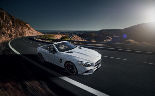 Nguyên nhân hiện tượng xe ô tô bị giật khi tăng ga