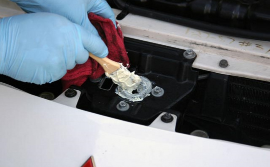 Chi tiết nào thường bị lãng quên khi bảo dưỡng xe ô tô?