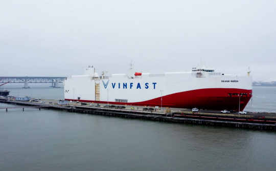 Lô xe VinFast đầu tiên cập cảng đúng thời điểm hãng xe này có giấy phép kinh doanh tại Mỹ