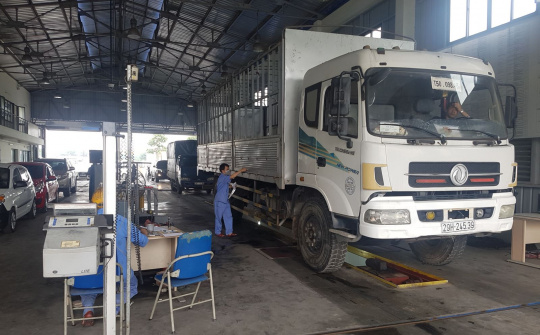 Đăng kiểm ô tô cần nộp những loại phí nào?