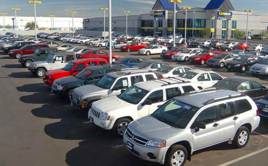 Cách nhận biết ô tô tồn kho, nằm bãi lâu ngày