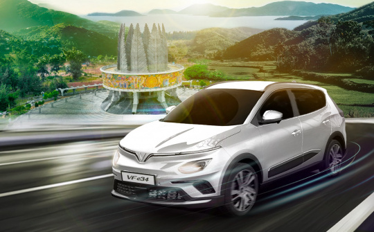 VinFast tổ chức "caravan ô tô điện" đầu tiên ở Việt Nam