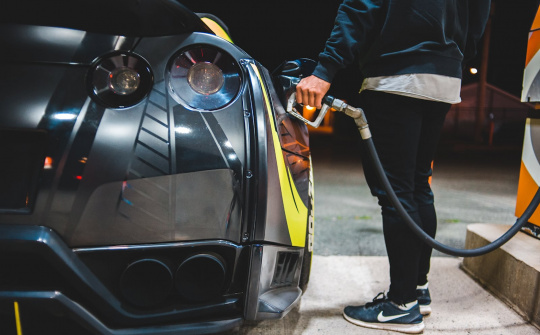 Mỹ: Các nhà sản xuất ô tô có xe ngốn xăng phải đối mặt với án phạt nặng