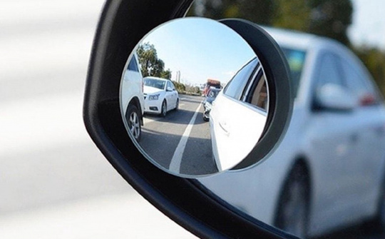 Gương cầu lồi 360 độ có thực sự giúp xóa điểm mù?