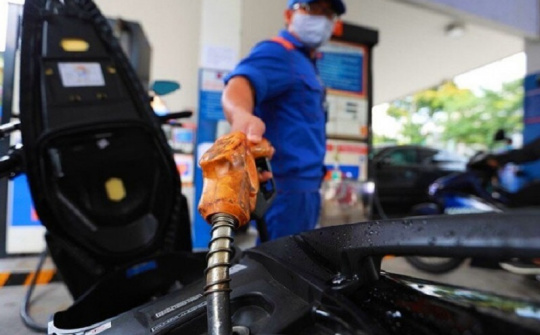 Giá xăng tiếp tục giảm hơn 1.000 đồng/lít từ ngày 1/4/2022