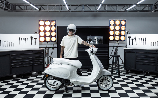 Vespa hợp tác Justin Bieber ra mắt phiên bản xe đặc biệt