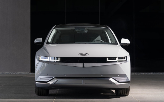 Hyundai cho biết lưới tản nhiệt cũ không còn phù hợp trong thời đại mới