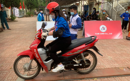 Honda Việt Nam tuyên dương các HEAD đào tạo lái xe an toàn