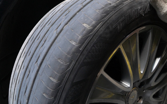 Những bộ phận cần kiểm tra khi ô tô 'ngốn' nhiên liệu bất thường