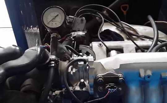 Dấu hiệu hư hỏng của bơm xăng ô tô và cách kiểm tra