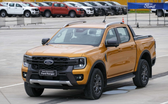 Ford Ranger Thế hệ mới ra mắt thị trường Việt 4 phiên bản, giá khởi điểm 659 triệu đồng