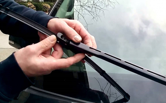 Làm thế nào để kéo dài tuổi thọ của cần gạt nước?