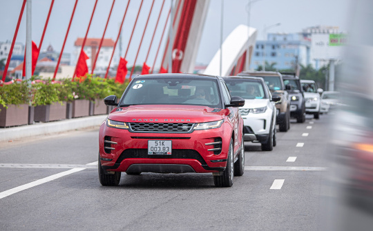 Dàn xe hạng sang mới nhất của Land Rover sắp hội tụ tại Phú Thọ