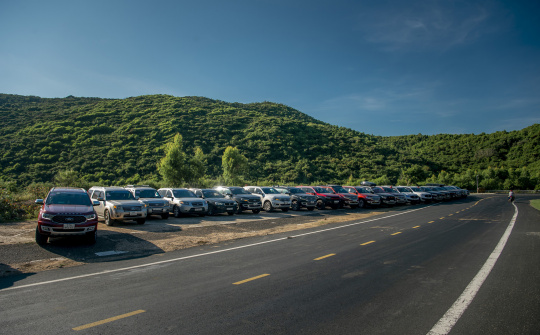 Hàng trăm xe Ford Everest tham gia hành trình Bigoff 2022 tại Phú Yên