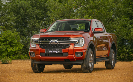 Giá lăn bánh Ford Ranger 2023 vừa ra mắt Việt Nam