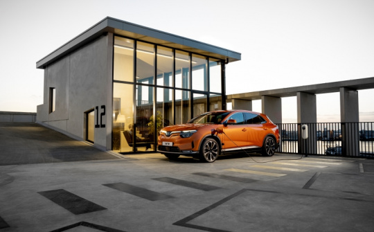 VinFast tham gia triển lãm ô tô điện, trình làng 2 mẫu xe VF8 và VF9 tại Hà Lan