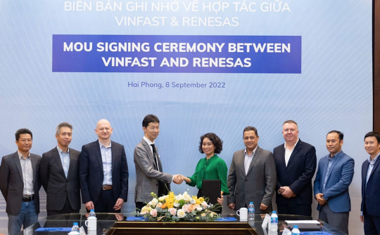 VinFast tiếp cận công nghệ xe điện từ đâu?