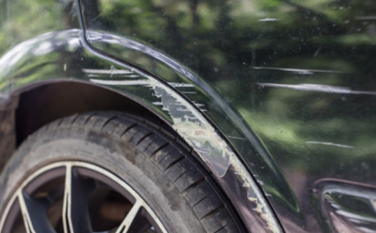 Giải pháp đơn giản giúp hạn chế trầy xước xe ô tô