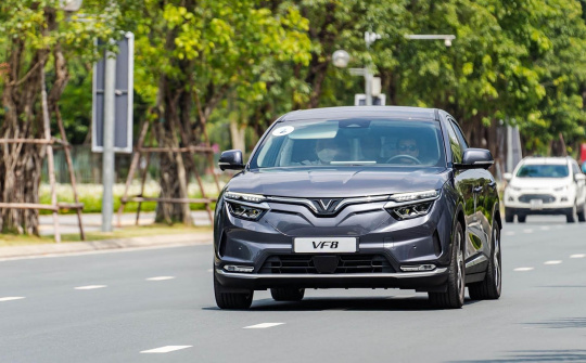 Bao giờ xe điện có thể thay thế xe xăng?