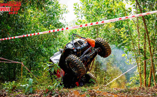 Giải đua xe ô tô địa hình VOC 2023 khởi tranh đầy sôi động