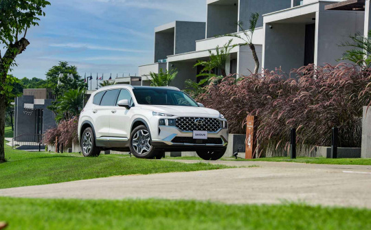 Hyundai Thành Công giảm giá sâu cho Tucson và Santa Fe khiến nhiều người “giật mình”