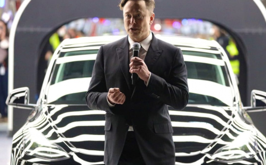 Elon Musk nói Trung Quốc là đối thủ lớn nhất của Tesla trong cuộc chiến xe điện
