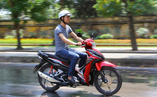 Cách tiết kiệm xăng xe máy hiệu quả ít người biết