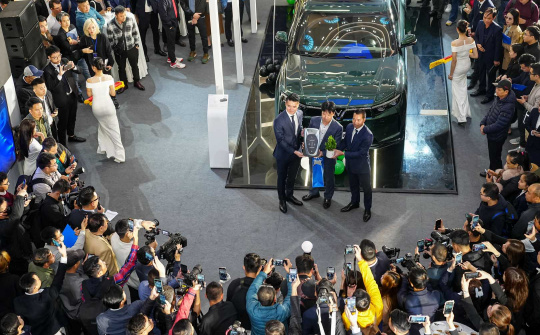 Những khách hàng đầu tiên đã được VinFast bàn giao xe VF9