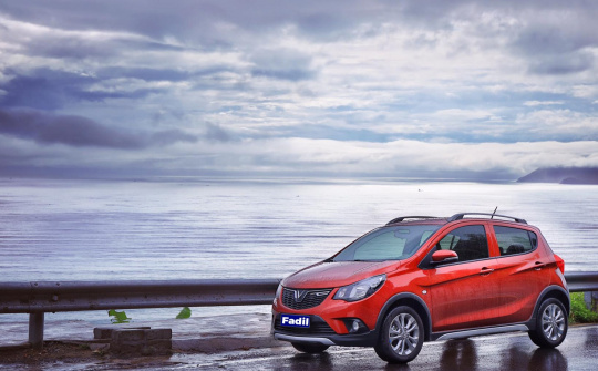 Mẹo chăm sóc xe ô tô trong thời tiết nồm ẩm