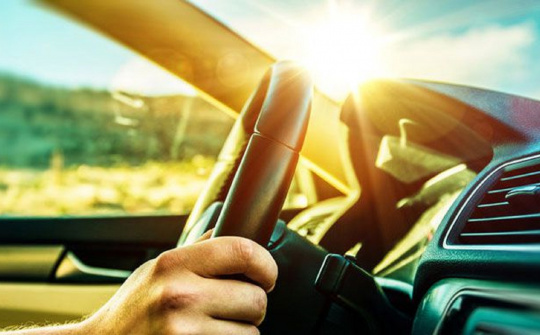 Bộ phận nào trên ô tô dễ gặp trục trặc vào mùa hè?