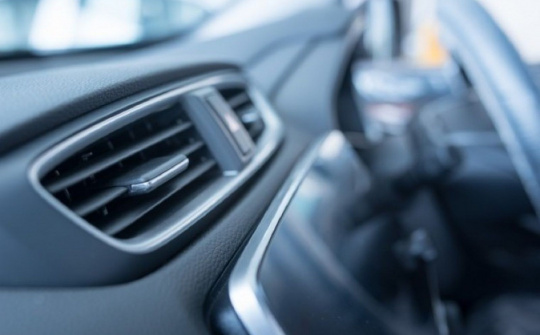 Cách sử dụng điều hòa xe ô tô vừa mát vừa tiết kiệm nhiên liệu trong mùa hè